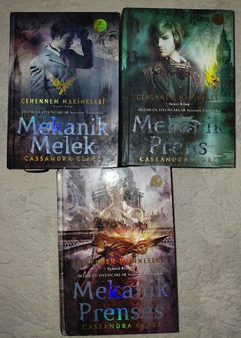 Cehennem Makineleri Serisi - Mekanik Melek ve Prenses ciltli