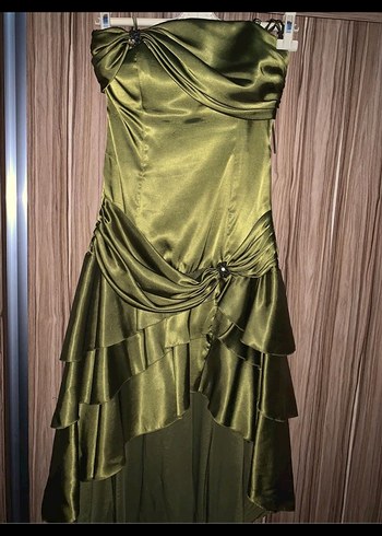 Saten gece elbisesi - Görsel 3