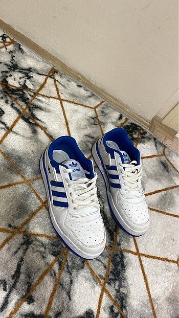 adidas forum low