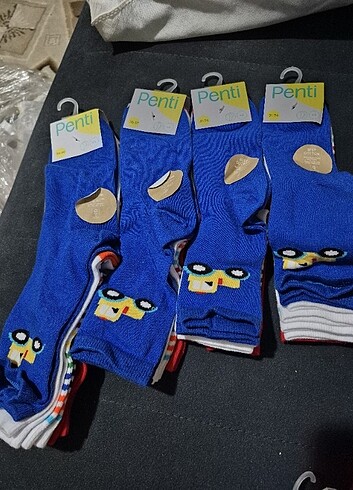 4 lü erkek cocuk soket numaraları 31 34 ve 35 37 mecut - Görsel 8