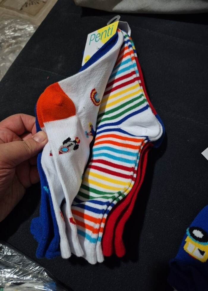 4 lü erkek cocuk soket numaraları 31 34 ve 35 37 mecut - Görsel 5