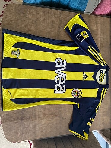 Fenerbahçe 2009-2010 iç saha forması