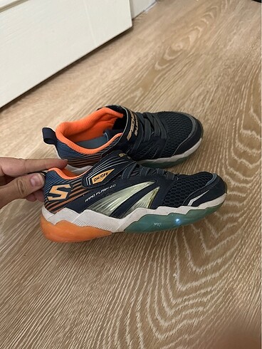 28 Beden çeşitli Renk 28 numara skechers