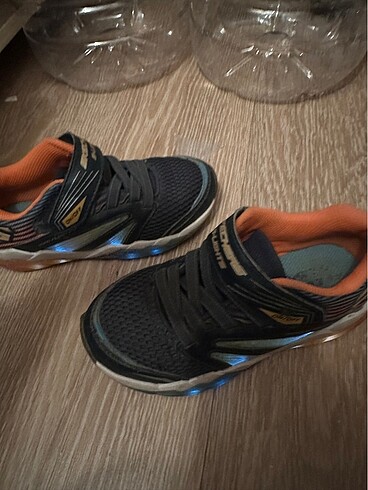 28 numara skechers