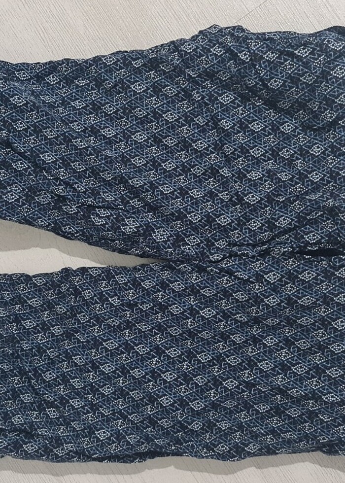 Yazlik pantalon 7-8 yas - Görsel 3