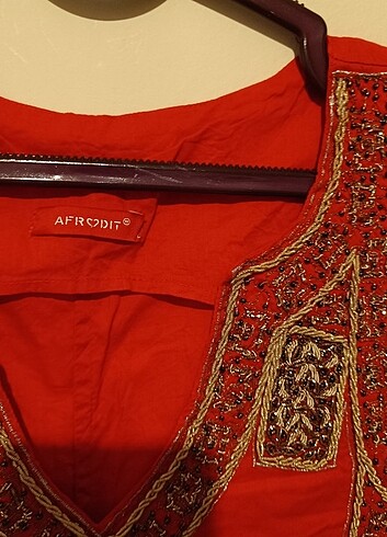 m Beden kırmızı Renk Afrodit marka m beden keten yakası işlemeli diz altı elbise 