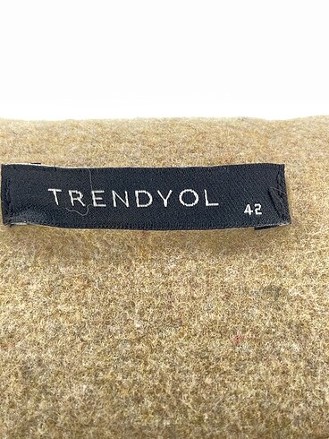 42 Beden çeşitli Renk Trendyol & Milla Kaban %70 İndirimli.
