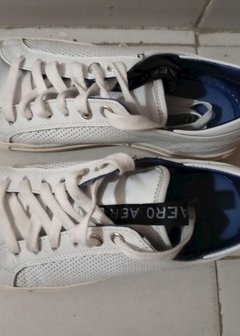 Beyaz Kadın Spor Ayakkabı Velcro Detaylı