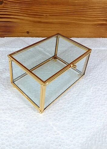 15x10x7 cm Altın renk kapaklı cam kutu 