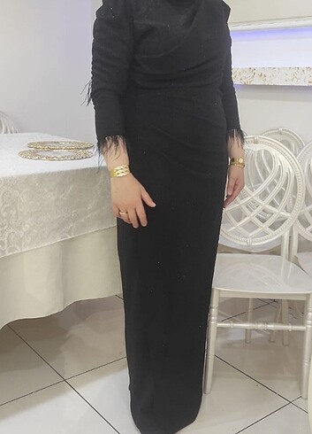 Siyah abiye likralı