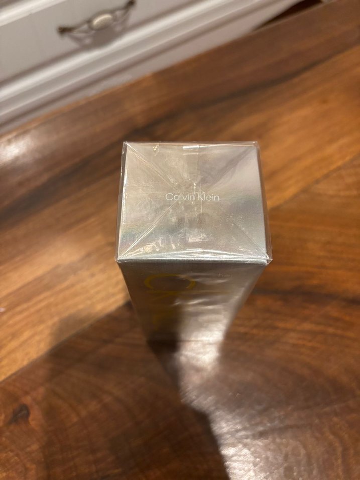Calvin Klein CKIN2U Kadın Parfüm - Görsel 2