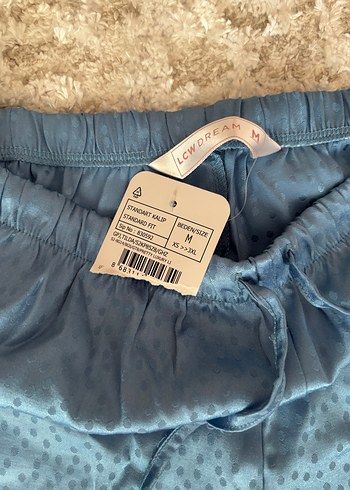 Dantel Detaylı Kadın Şort - Görsel 3