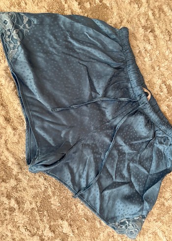 Dantel Detaylı Kadın Şort - Görsel 2