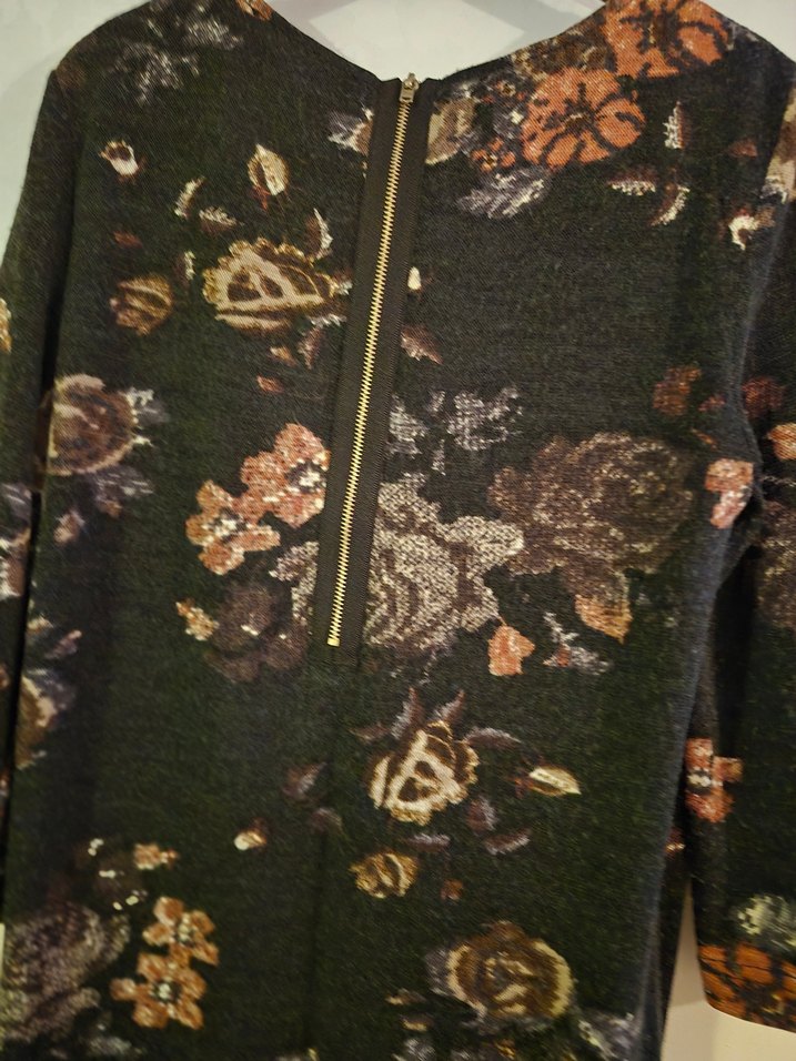 Siyah iri çiçek Desenli Uzun Triko kumaş Elbise - Görsel 2