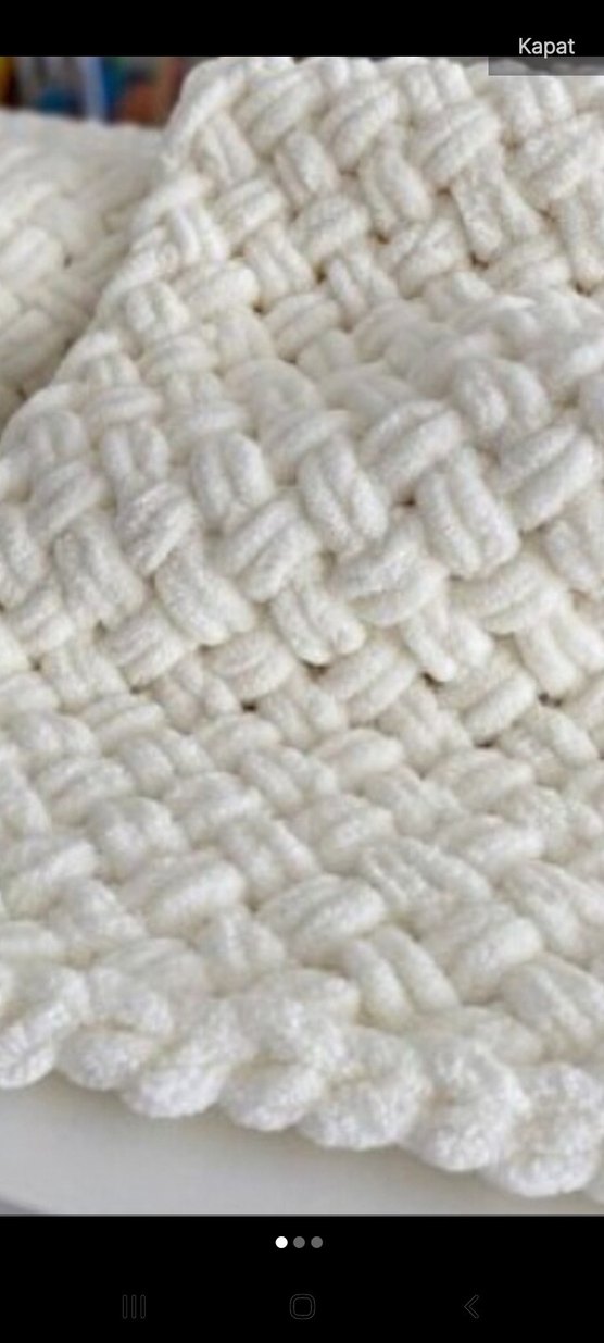 Sarı Örgü Çocuk Battaniyesi - Görsel 2