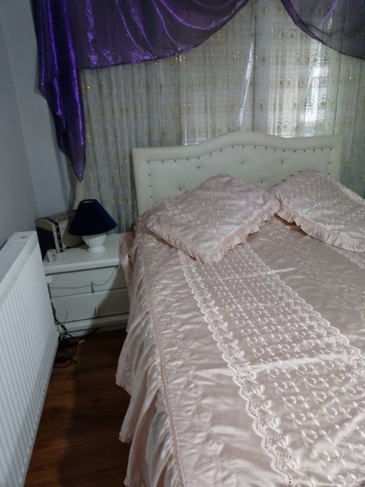 Nakışlı Yavruağzı Yatak Örtüsü - Görsel 2