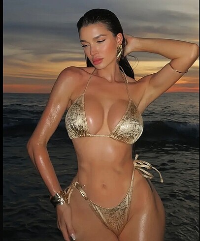 Diğer Gold detaylı parlak bikini takımı