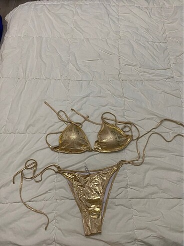 l Beden altın Renk Gold detaylı parlak bikini takımı