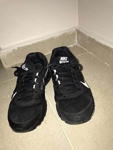 40 Beden Nike spor ayakkabı