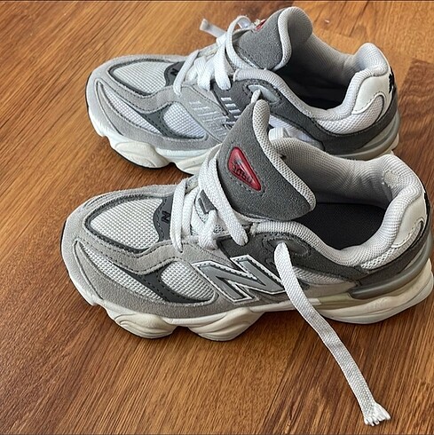 32 Beden New balance 9060 çocuk