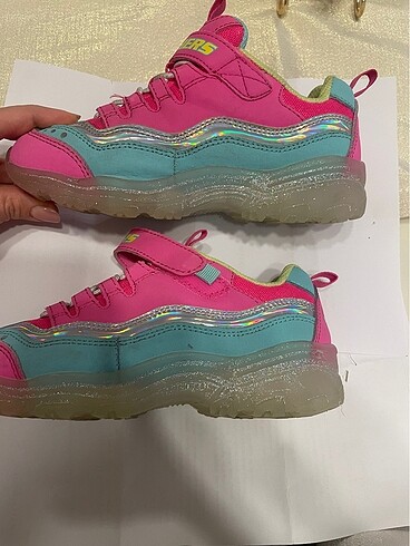 31 Beden Skechers d?lite pembe çocuk ayakkabı