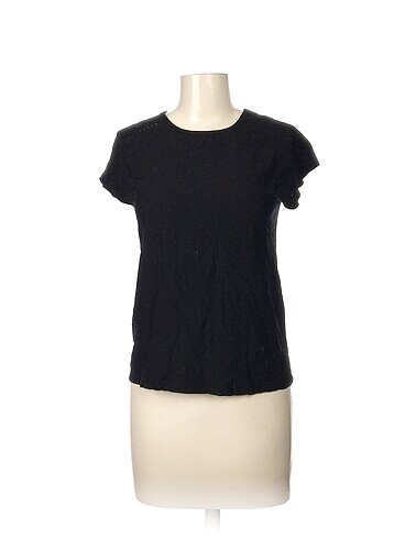 H&M T-shirt %70 İndirimli.