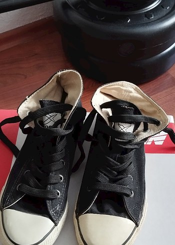 Kinetix bayan Converse