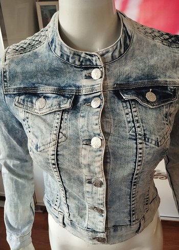 s Beden Düğmeli Gri Batik Desenli Kadın Denim Ceket
