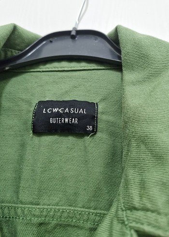 LC Waikiki Yeşil Düğmeli Kadın Kot Ceket