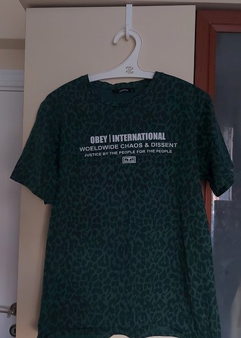 Yeşil Baskılı Kadın Tişört