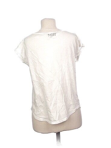 m Beden Mango T-shirt %70 İndirimli.