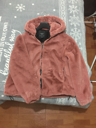 s Beden pembe Renk Bershka kapüşonlu kürk mont