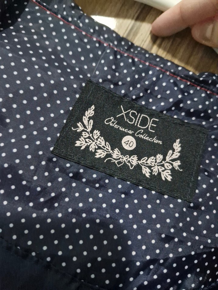 Düğmeli Kırmızı Midi Kadın Yağmurluk - Görsel 3