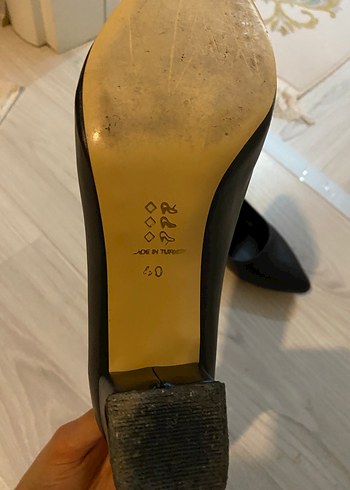 Siyah Kadın Topuklu ayakkabı - Görsel 4