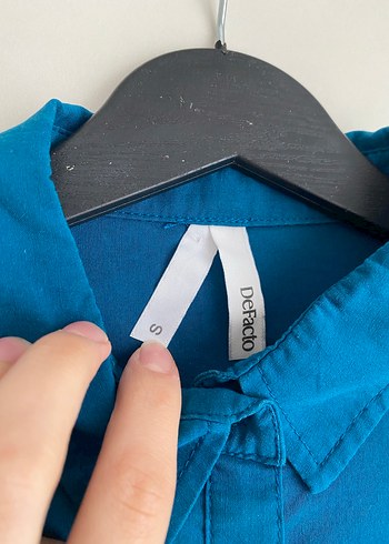 Defacto turkuaz gömlek - Görsel 2