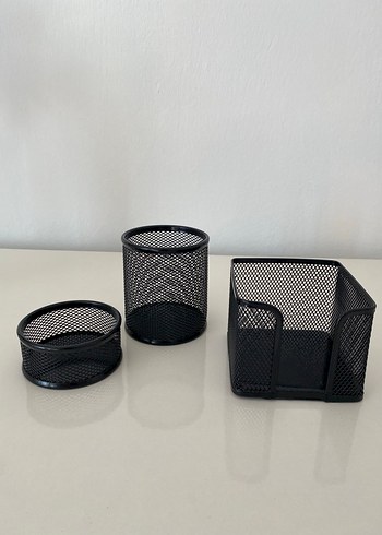 Siyah metal 3'lü Masa Seti kalemlik kağıtlık