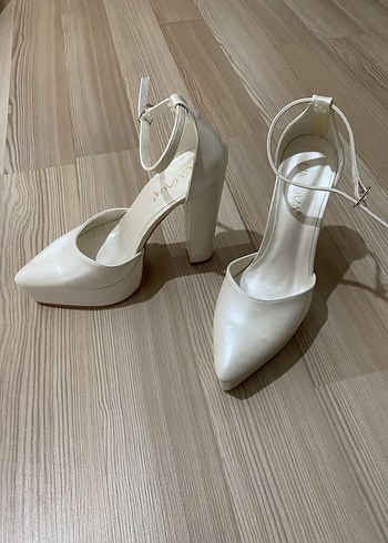 Beyaz Platform Topuklu Gelin Ayakkabısı - Görsel 2