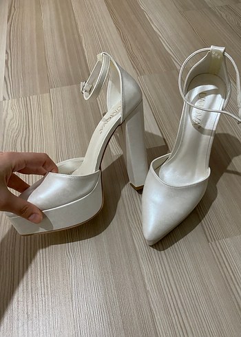 Beyaz Platform Topuklu Gelin Ayakkabısı - Görsel 4