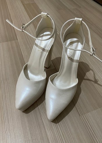 Beyaz Platform Topuklu Gelin Ayakkabısı - Görsel 5