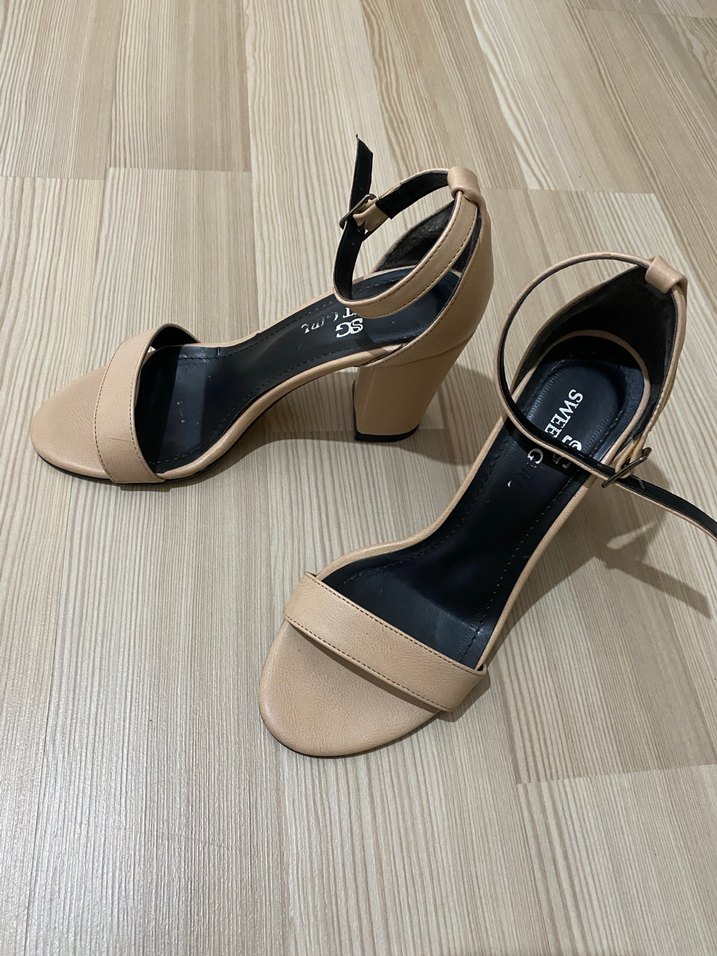 Bej topuklu ayakkabı - Görsel 3