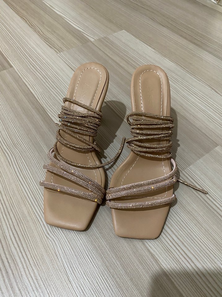 Taşlı bağcıklı topuklu ayakkabı - Görsel 3