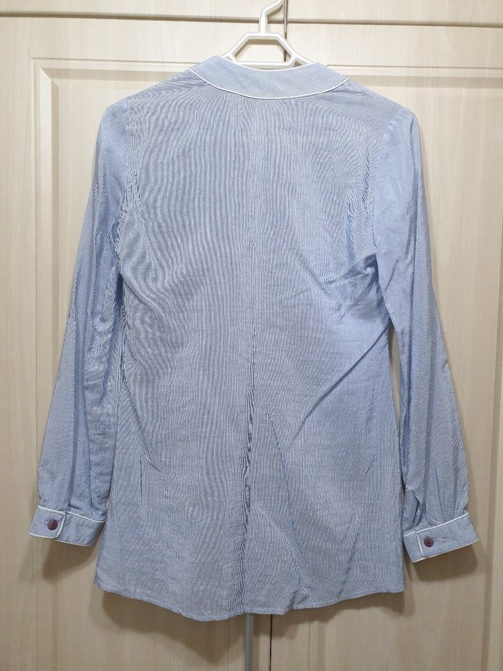 Mavi-Beyaz Çizgili Uzun Kollu Gömlek - Görsel 2