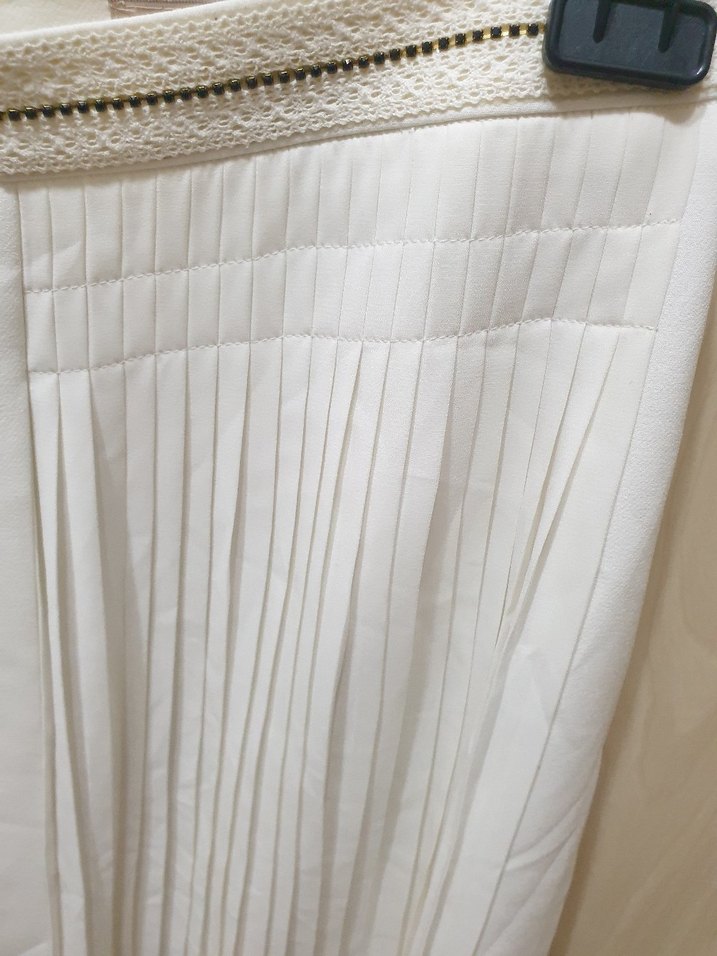 Ekru/Beyaz Pilili Midi Etek - Görsel 3