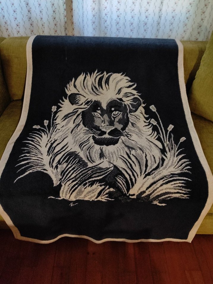 Aslan Desenli lacivert havlu - Görsel 2