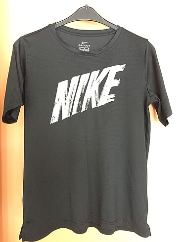 Nike tshrt