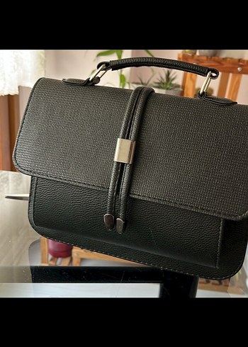 Siyah Deri Kadın Çanta - Görsel 2