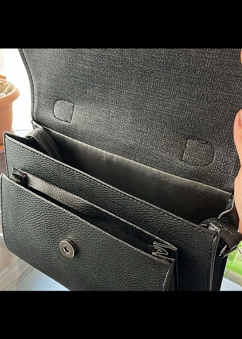 Siyah Deri Kadın Çanta - Görsel 3