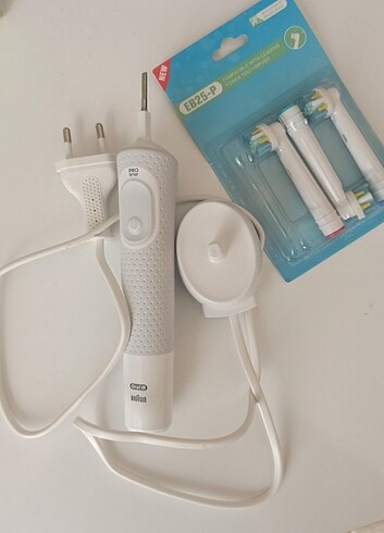 Braun oral b d100 şarjlı diş fırçası