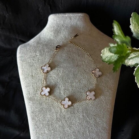 Beden beyaz Renk Van Cleef & Arpels Bileklik