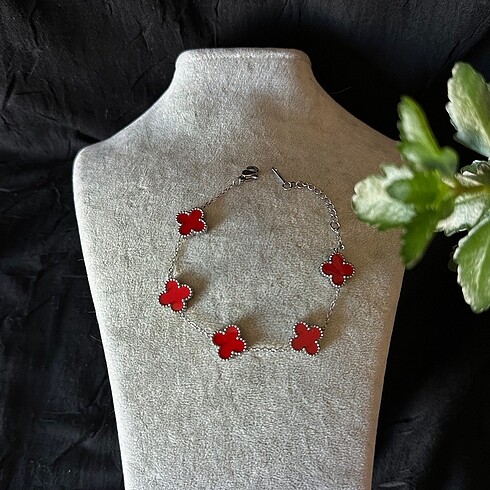 Van Cleef & Arpels Van Cleef & Arpels Bileklik